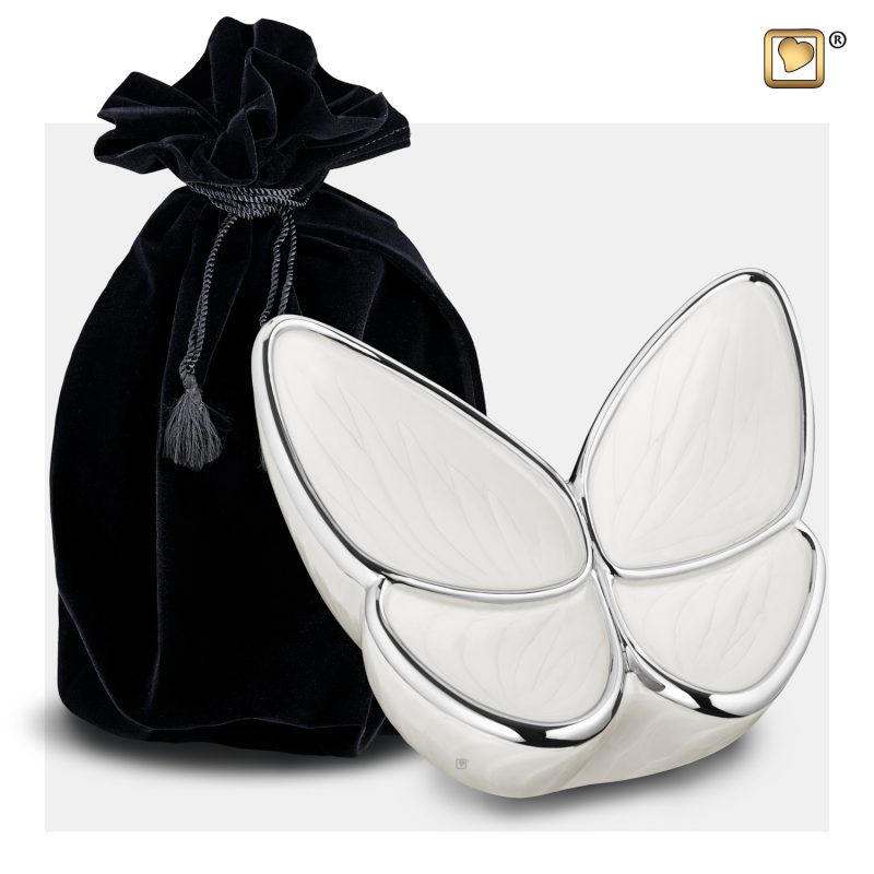 Urn vlinder - Wings of Hope 0,40 liter Pearl white Polished silver Medium M1042