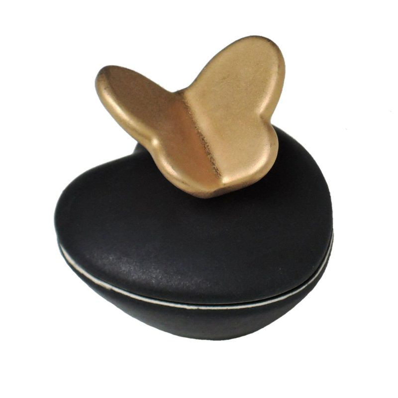 Mini urn – Hartje met vlinder 0,012 liter zwart goudkleurig mn002.30+vl.200